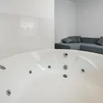 Jacuzzi Jm Wawelofts Апартаменты Краков