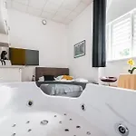 Jacuzzi Jm Wawelofts *