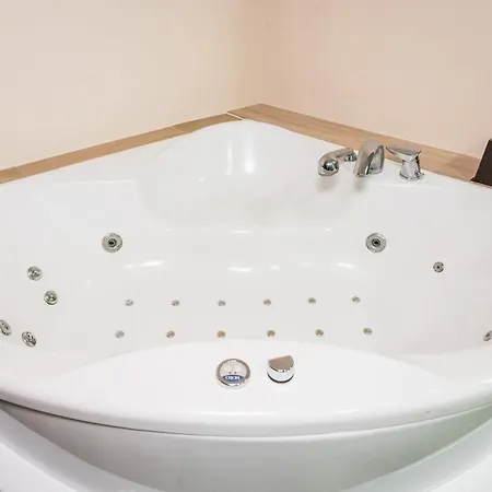 아파트 Jacuzzi Jm Wawelofts