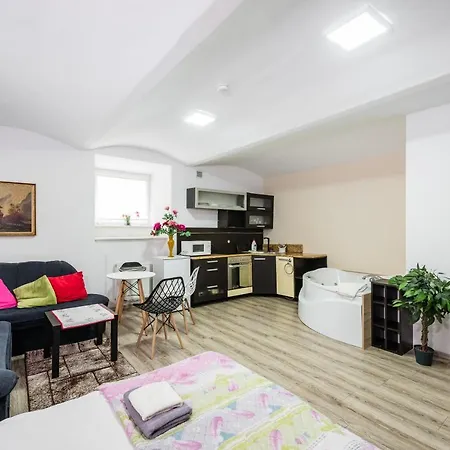 Apartamento Jacuzzi Jm Wawelofts
